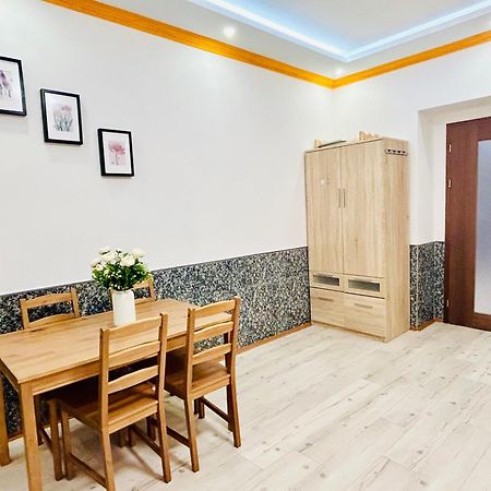 Modern Spacious Apartment In Center Praha Exteriér fotografie