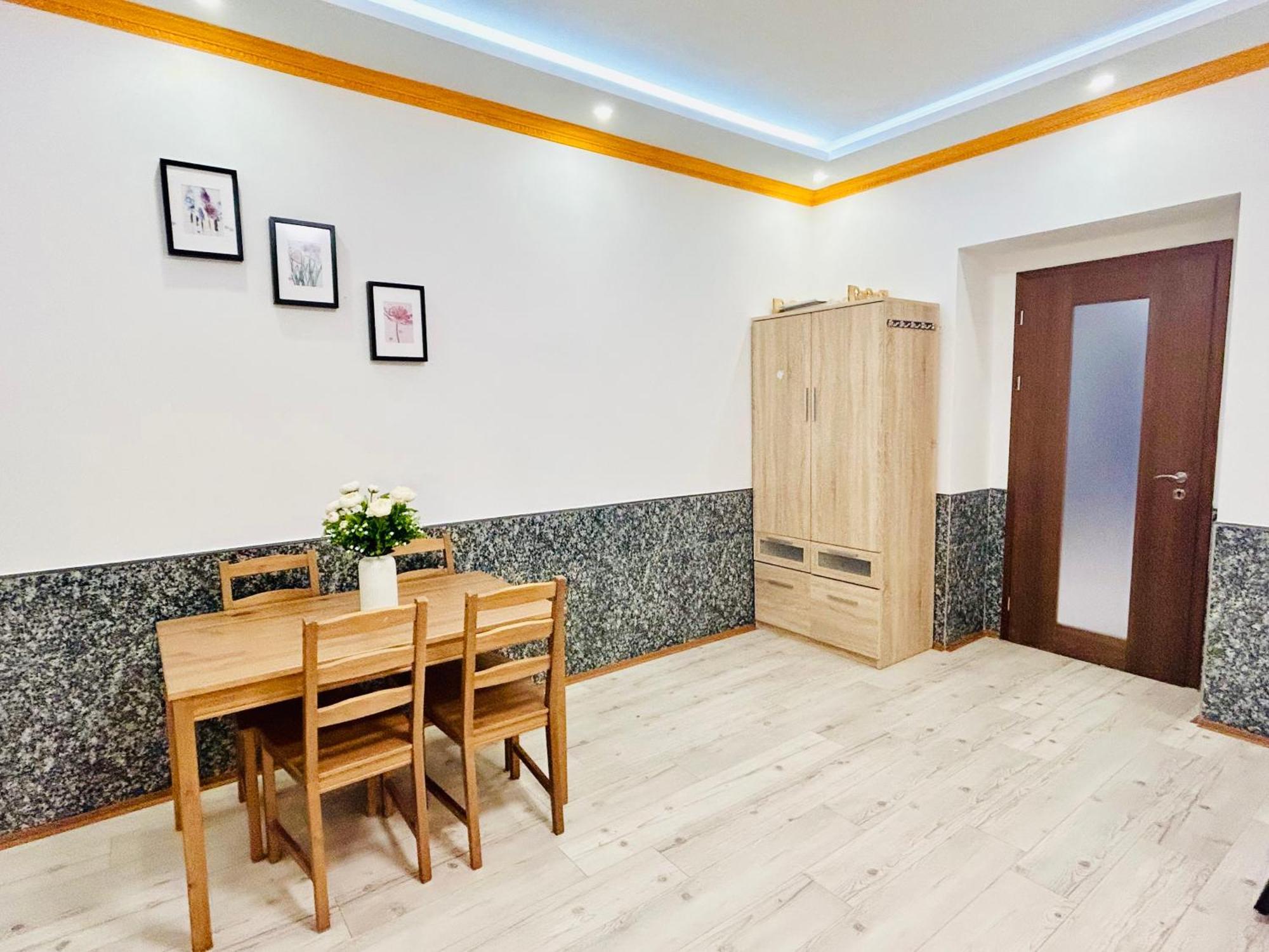 Modern Spacious Apartment In Center Praha Exteriér fotografie